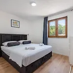 Villa Ivanka *
